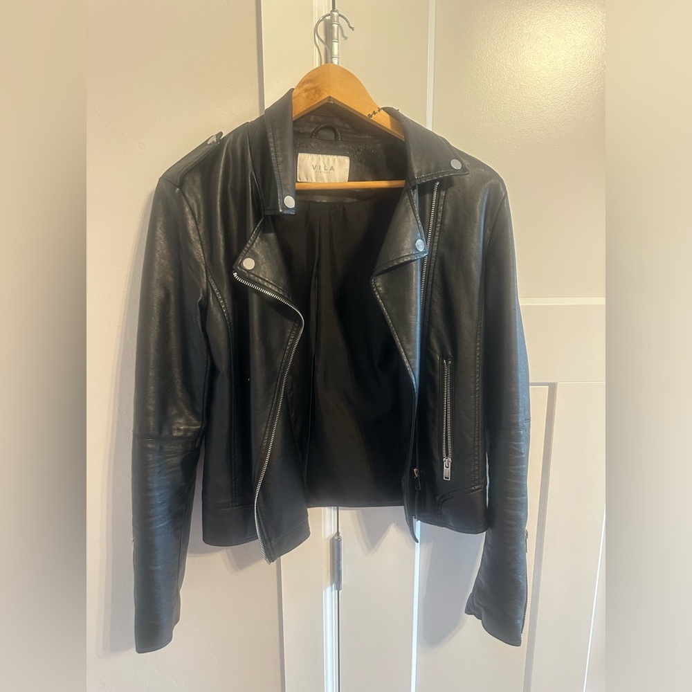 Faux Leather Jacket Women - Picture 4 of 10